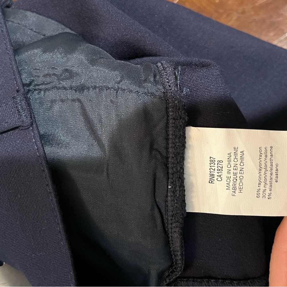 YUMMIE Blue stretchy 5 pocket Ponte pants Comfy stretchy  New With Tags - Picture 7 of 8